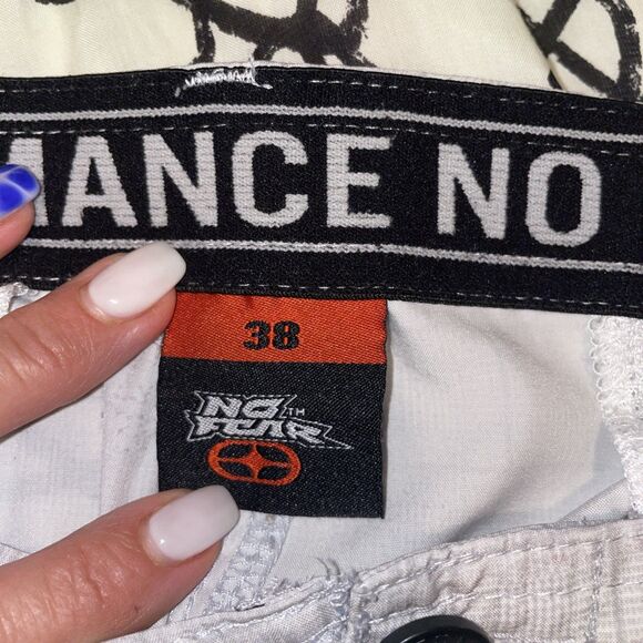 No Fear Performance Men's Cargo Shorts Gray/Stone Plaid Sz 38 - Picture 5 of 7